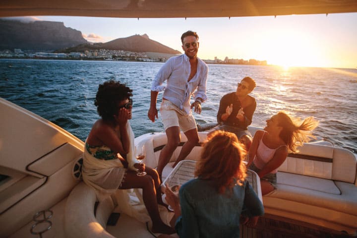 11 Tips to Hosting a Great Boat Party - STATIONERS